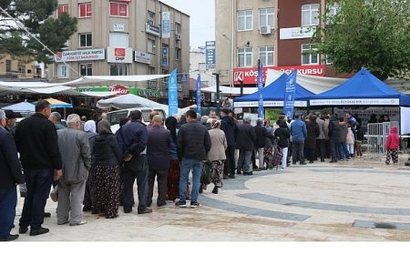 Büyükşehir Belediyesi Binlerce Fideyi Kuyucak ve Köşk’te Vatandaşlarla Buluşturdu