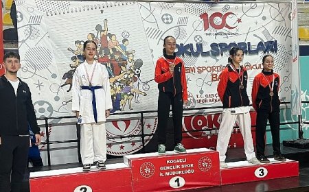 Kartepe’nin Karateci Yıldızlarından Madalya Yağmuru