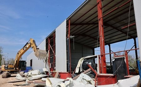 Nilüfer’de 2 günde 4 yıkım