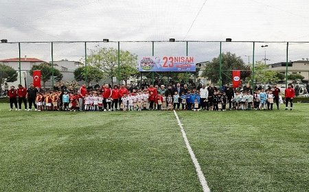 Menderes’te Minik Kramponlar Sahaya Çıktı