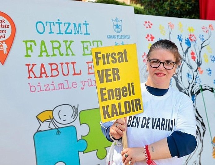 Konak’ta Otizm Farkındalık Günü’nde ‘Biz de Varız’ dediler