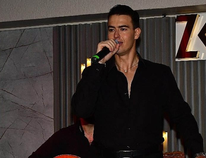 Zorba Taverna'da Sirtaki Coşkusu! George Klontzas İstanbul'u Salladı