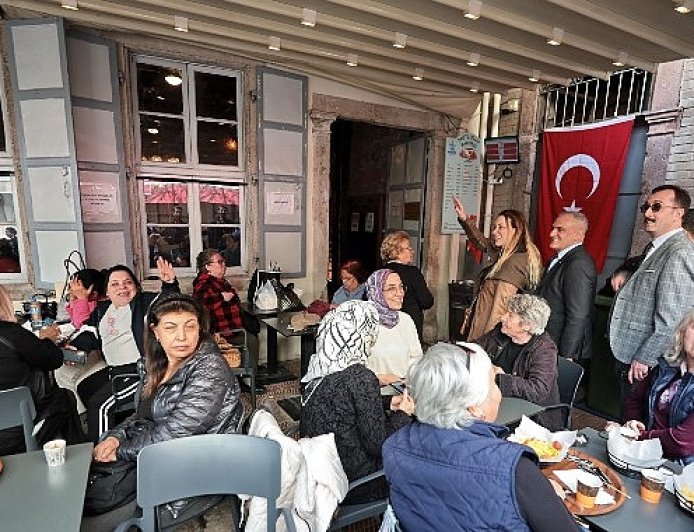 Başkan Mutlu’dan Kemeraltı mesaisi: Esnaftan ruhsat indirimine teşekkür