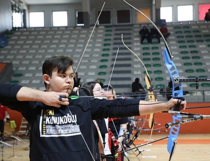 Spor Festivalinde Öğrenciler Okçuluk Maharetlerini Yarıştırdı