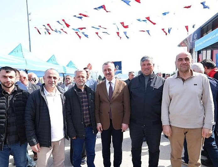 Başkan Büyükakın, 25 kırsal mahalleye yangın söndürme tankeri dağıtımında konuştu:   “Afetlere müdahale hızında örnek gösteriliyoruz”