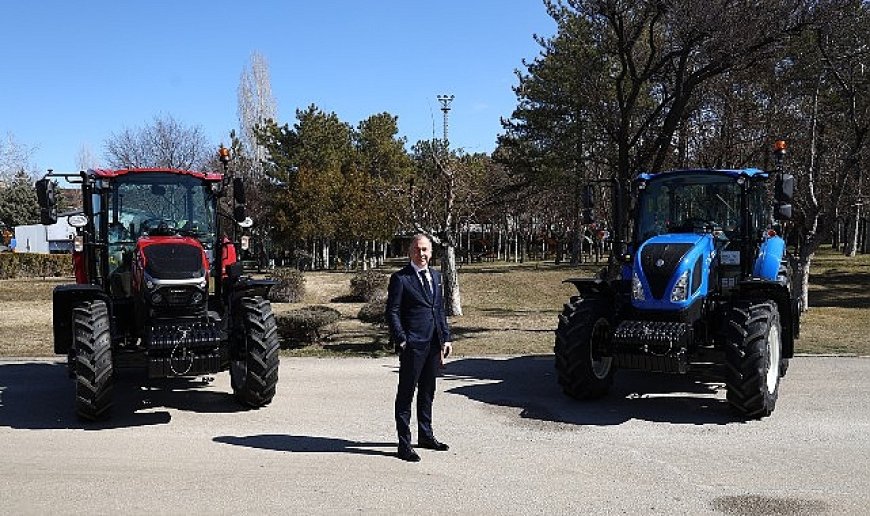 Konya Tarım Fuarı’nda TürkTraktör Standını Ziyaret Edenlere New Holland T580B Kazanma Fırsatı