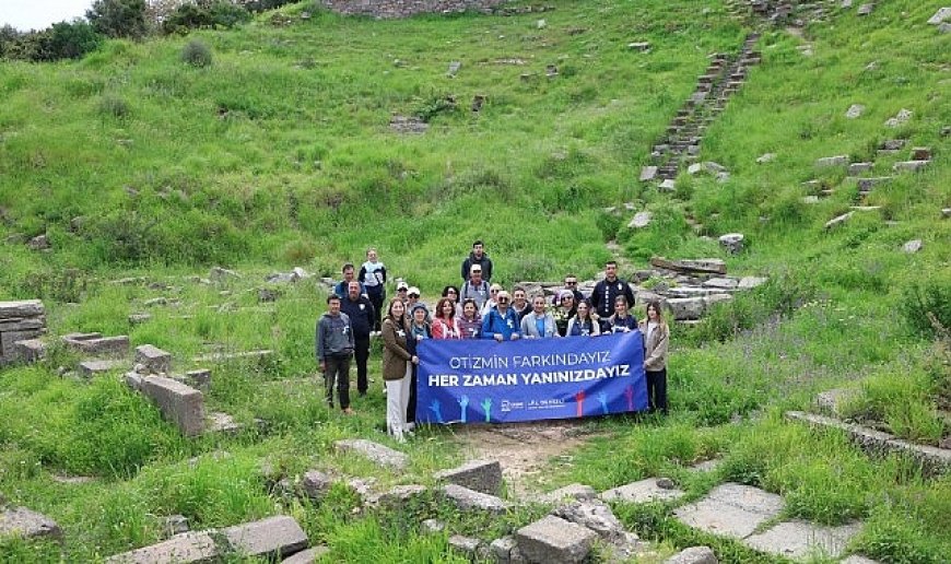 Çeşme Belediyesinden otizm farkındalık yürüyüşü
