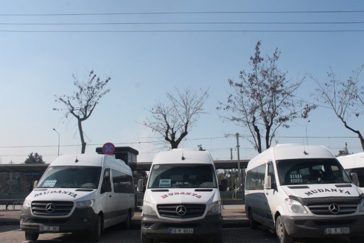 Bursa’da Mudanya minibüsçüleri çözüm arıyor! “Arabalar kendi çarkını çeviremiyor”