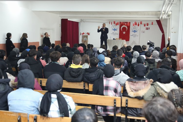 Bursa’da Başkan Aktaş’tan liseli öğrencilere nasihat