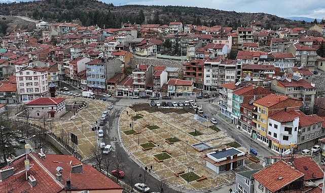 Başkan Altay: “Doğanhisar Meydan Düzenleme Çalışmamız Hayırlı Olsun”