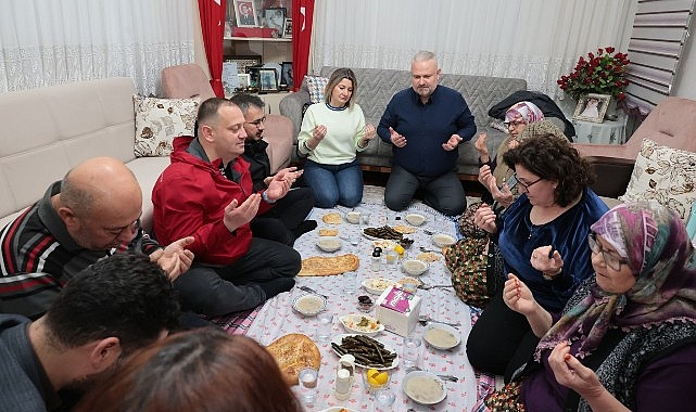 Başkan Pehlivan, orucunu şehit ailesiyle açtı