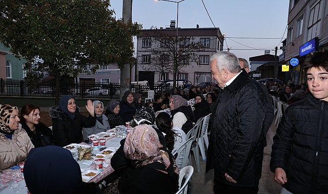 Başkan Şadi Özdemir Gökçe Mahallesi’nde iftara katıldı