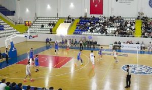 ege-universitesi-dacka-playoffa-galibiyetle-basladi.jpg