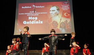 beylikduzunde-23-nisan-coskusu-miniklerle-devam-ediyor.jpg