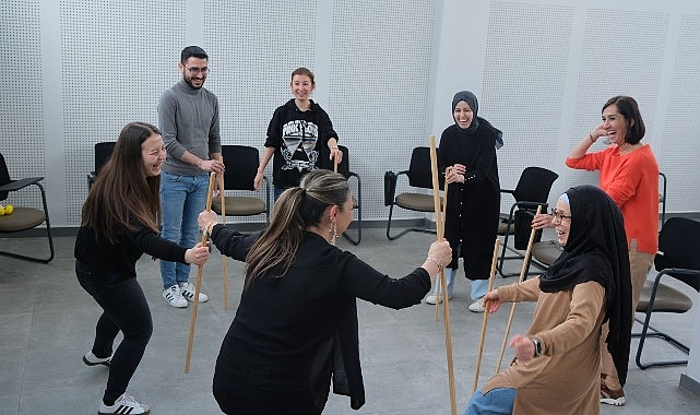 buyuksehirden-sanat-ve-hayati-bulusturan-atolye.jpg