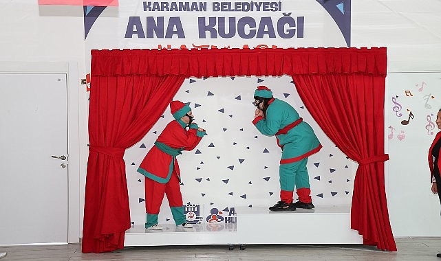 cocuk-oyun-koyu-ana-kucaginda-23-nisan-coskusu.jpg