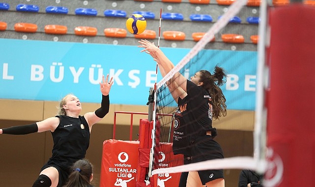 eczacibasi-dynavitin-vodafone-sultanlar-ligi-play-off-rakibi-vakifbank.jpg