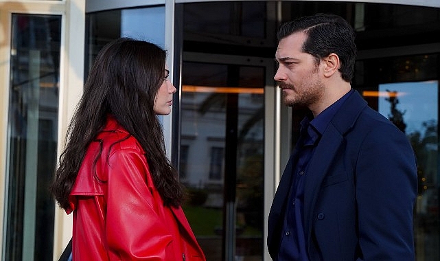 esref-ruya-dizisinin-yeni-bolumleri-kanal-dde-yayinlandiktan-bir-gun-sonra-prime-videoda.jpg