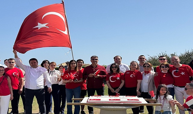 hilton-dalamanda-23-nisan-coskusu.jpg