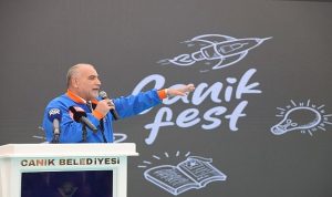 karadeniz-bolgesinin-ilk-ve-tek-buyuk-olcekli-bilim-senligi-canikfest-gerceklestirilen-gorkemli-acilis-toreniyle-kapilarini-ziyaretcilerine-acti.jpg