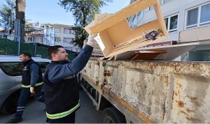 konakta-mobilya-atiklari-ucretsiz-toplaniyor.jpg