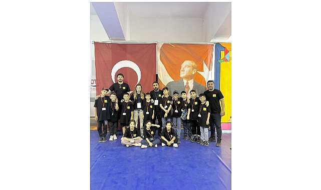 genc-komek-ogrencileri-4-tazof-kulupler-turnuvasinda-turkiye-sampiyonu-oldu.jpg