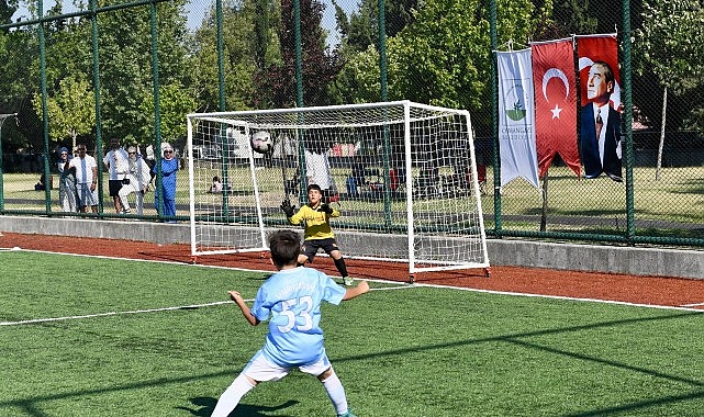 yildiz-cup-2025-futbol-turnuvasinda-kupalar-sahiplerini-buldu.jpg