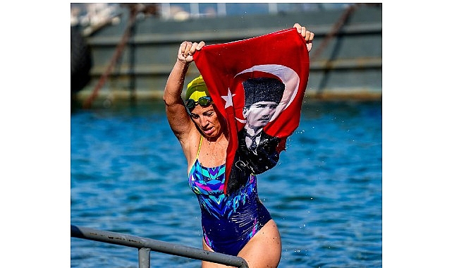 30-agustosta-30-saatlik-yuzme-performansi.jpg