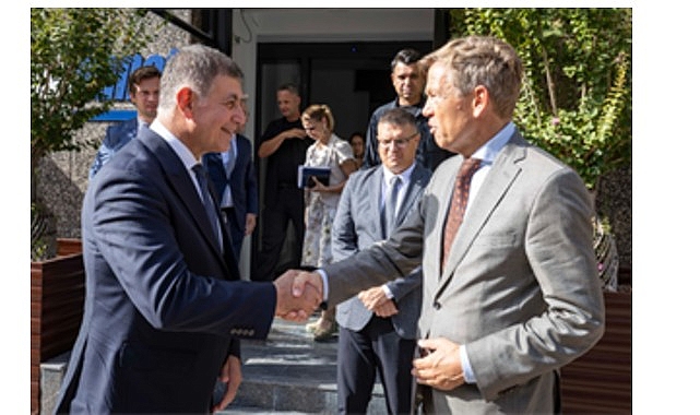 hollanda-buyukelcisi-wijnands-baskan-tugayi-ziyaret-etti.jpg