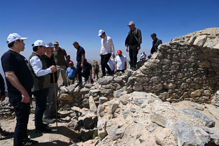 mmereto3-1756466198-433-x750