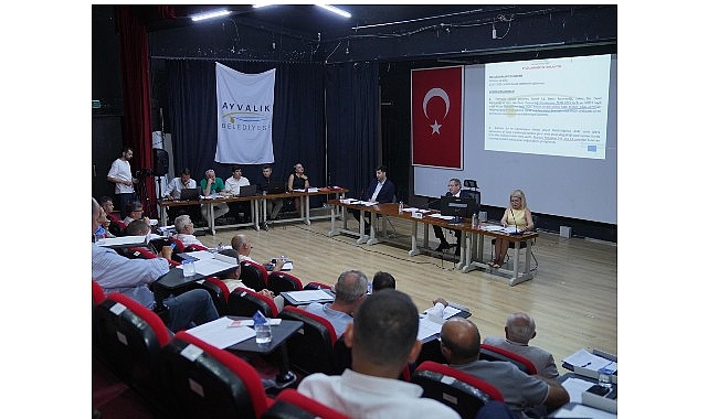 ayvalik-belediyesi-eylul-ayi-olagan-meclis-toplantisi-gerceklesti.jpg
