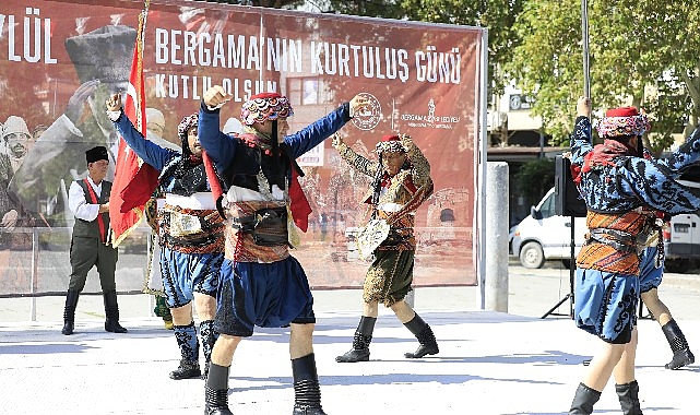 bergamanin-kurtulusu-torenlerle-kutlandi.jpg