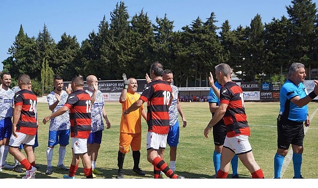 cesme-sakiz-master-futbol-turnuvasi-tamamlandi.jpg