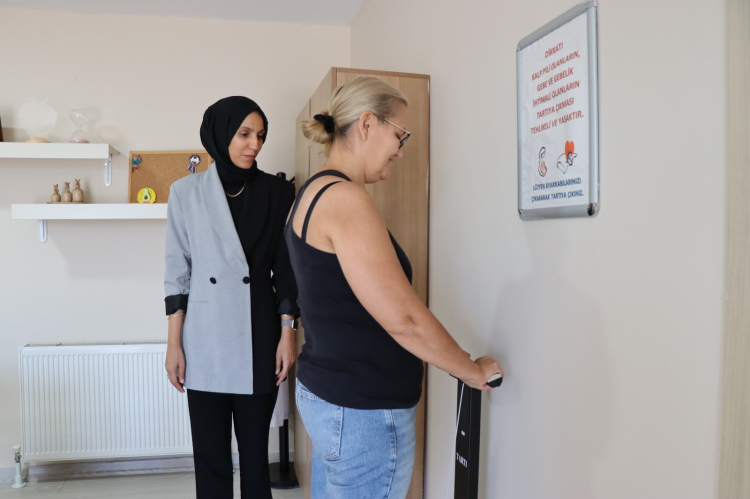 diyetisyen-2-1756824498-233-x750