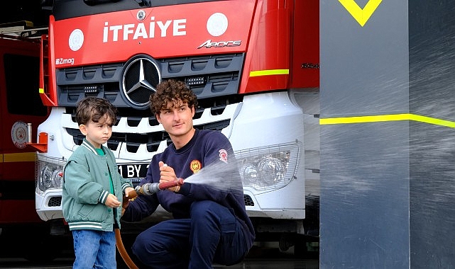 lokomotifin-miniklerinden-itfaiye-ziyareti.jpg