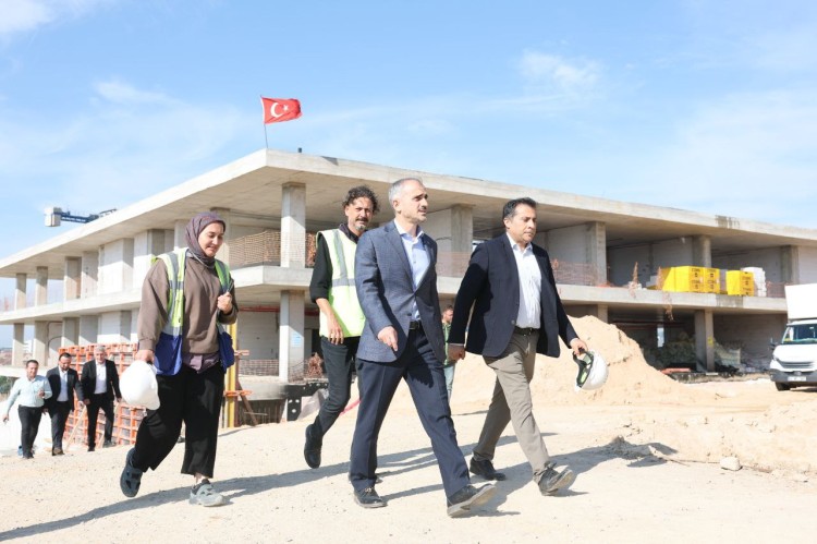 1-41-1761921372-486-x750