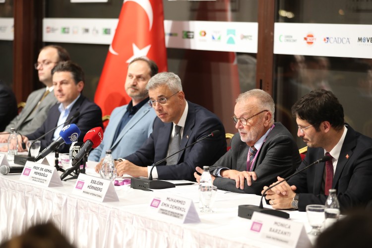 1761376623-sa-l-k-bakan-prof-dr-kemal-memi-o-lu-1761489590-200-x750