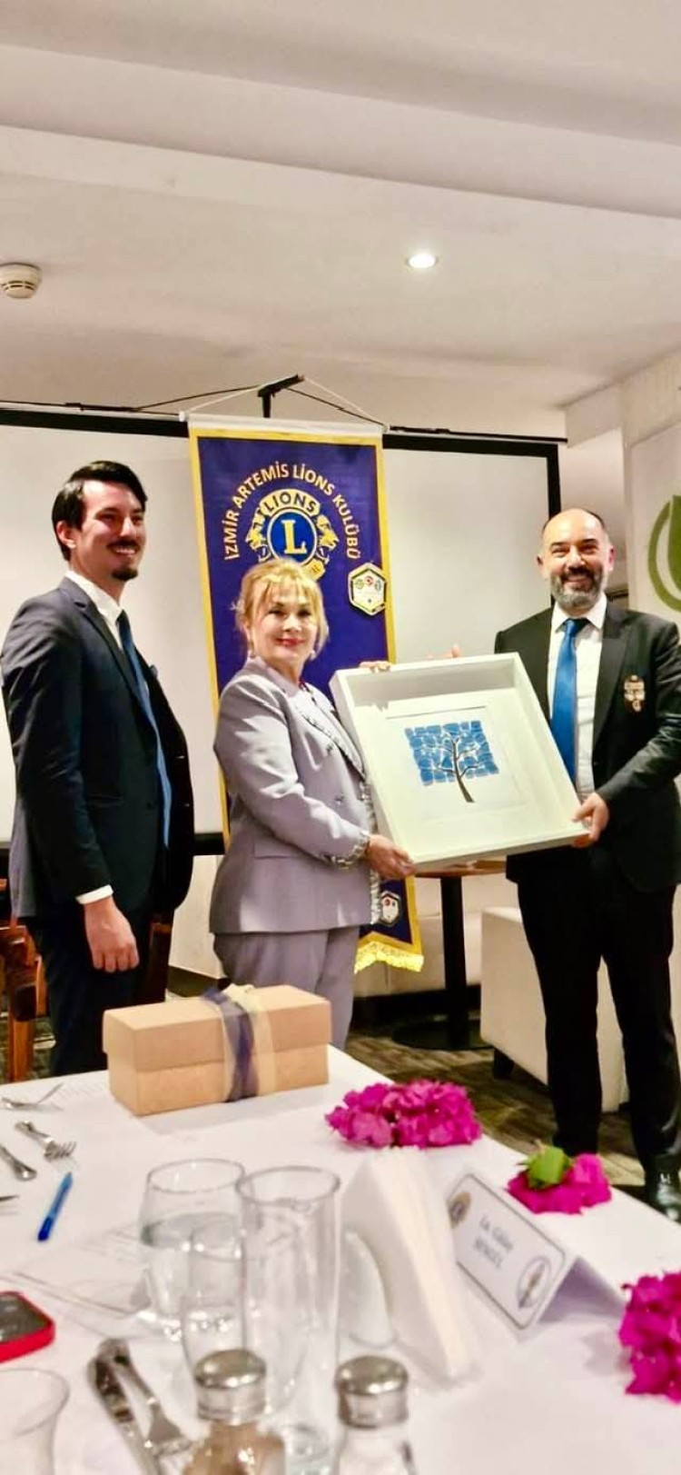 2-4-1761910888-7-x750