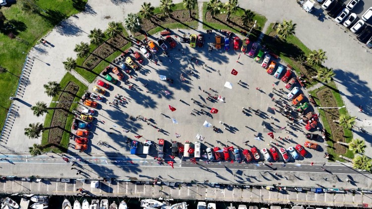 bakirko-y-de-vosvoslarla-cumhuri-yet-konvoyu-6-1761765502-600-x750