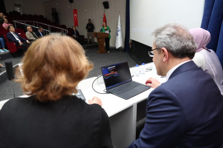 deude-iskur-genclik-programina-katilacak-ogrenciler-kura-ile-belirlendi-3-1761921184-776-x750