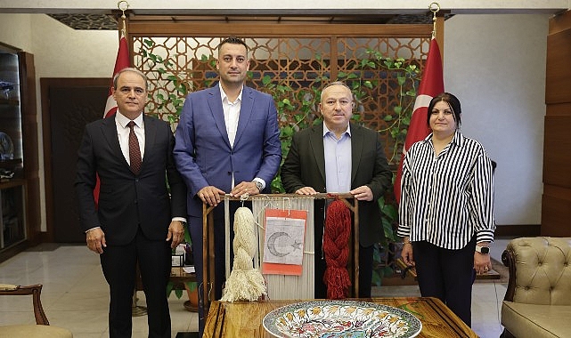 ilmek-ilmek-turkiye-projesine-ilk-ilmek-vali-fidandan.jpg