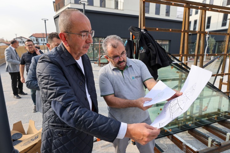 4-23-1762516680-285-x750