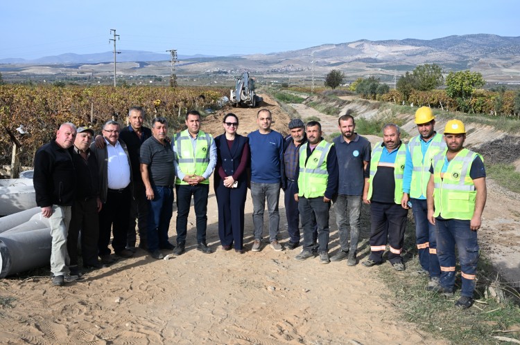 alasehir-de-30-yillik-altyapi-cilesi-son-buluyor-6-1764242719-449-x750