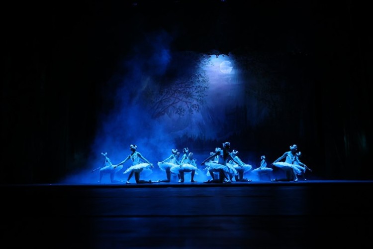 r251130130158575-1764498464-889-x750