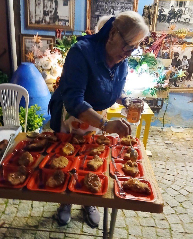 whatsapp-image-2025-11-20-at-23-41-46-1763895320-284-x750