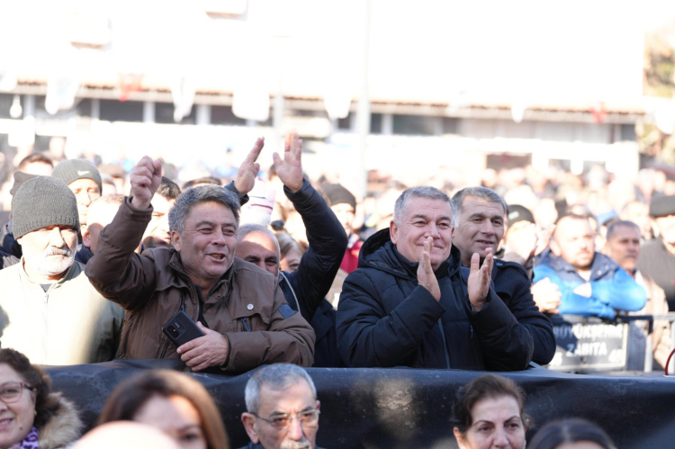 saruhanli-da-genclik-ve-sosyal-belediyecilik-projeleri-hizmete-acildi-10-1767369093-147-x750