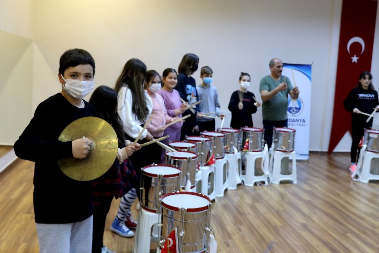 Bursa Mudanya’da ‘Çocuk Bandosu’ 23 Nisan’a hazırlanıyor