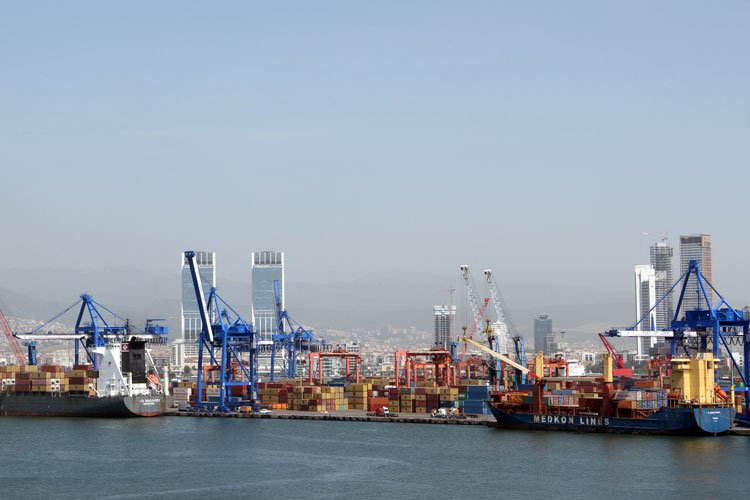 Türkiye’de ithalat-ihracat arttı