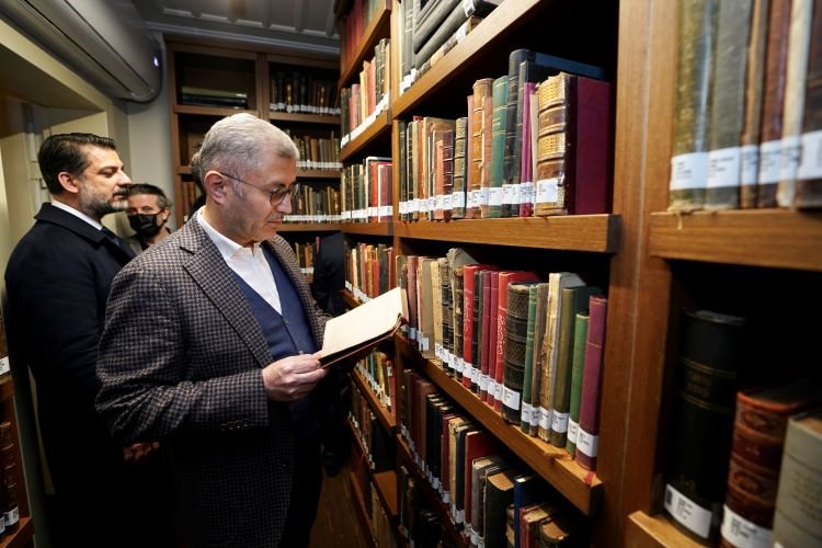 Üsküdar Belediyesi İstanbul’a 50 bin kitap daha kazandırdı