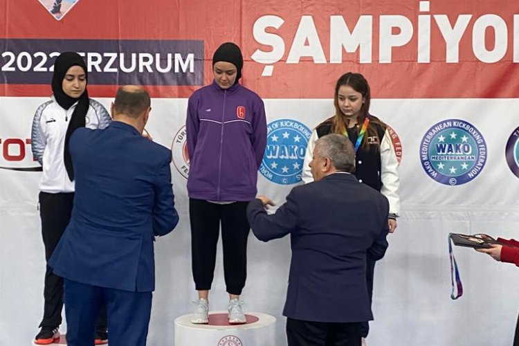 NNYÜ Türkiye Üniversiteler Kick Boks Şampiyonası’ndan madalya ile döndü